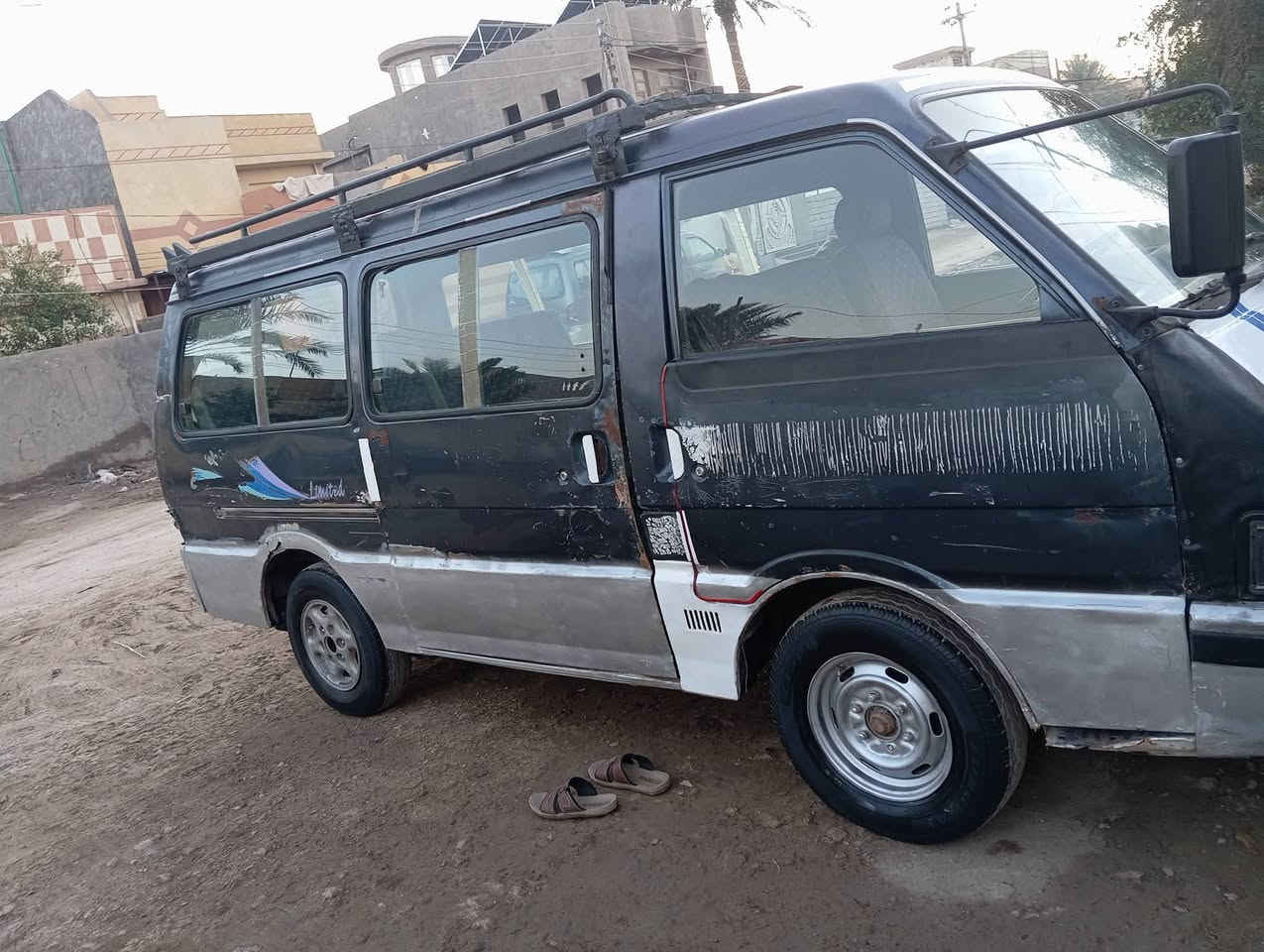 سلام عليكم سياره كيا بستا  مويل ٩٤ سنويه لغايه 2027  بشهر ثاني العندان ديالى المقداديه السعر ٣٠
***********ة
