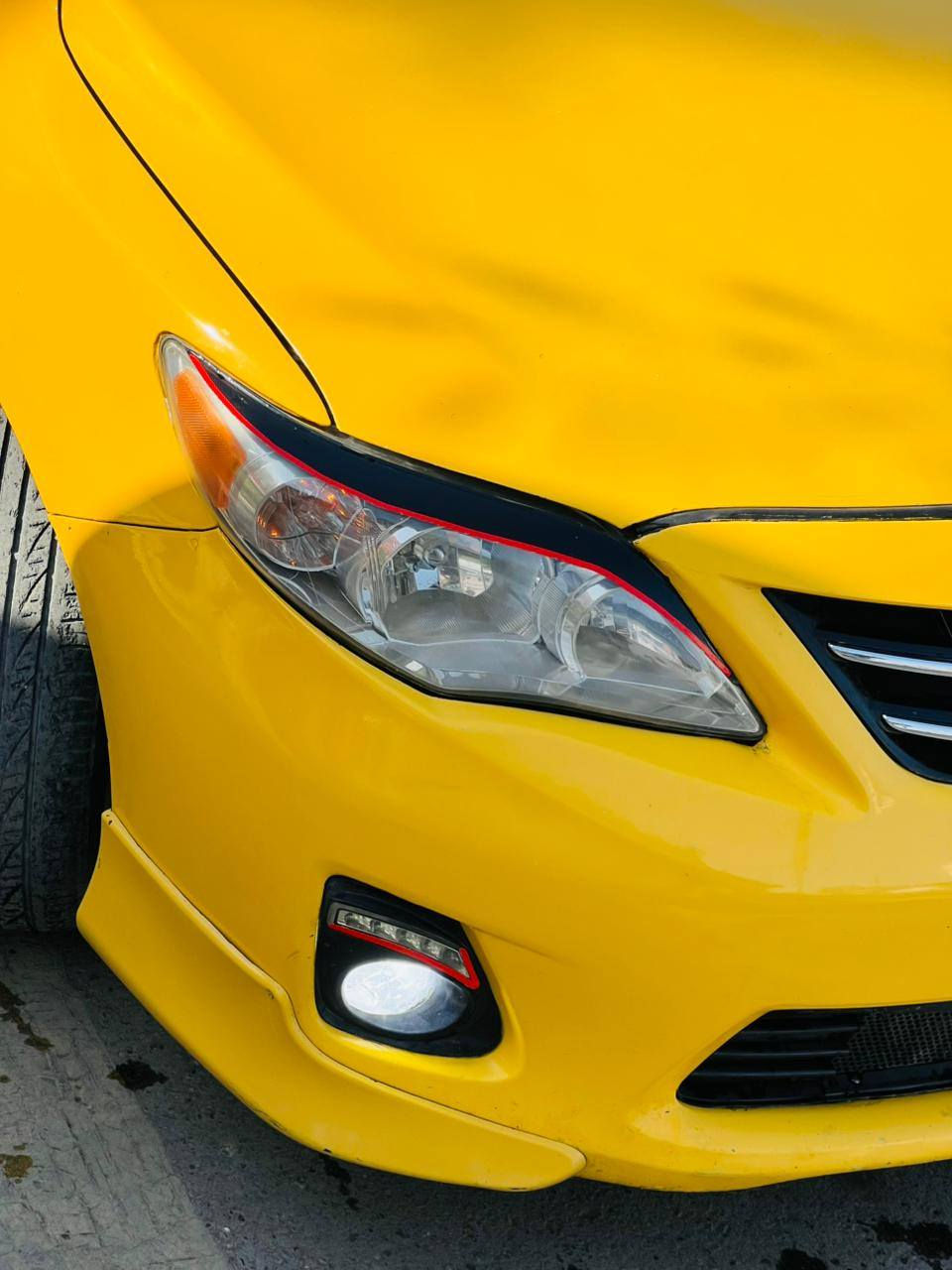 السلام عليكم
كورلا موديل 13 
رقم بغداد ب أسمي مصفره هيئه وغرامات حادثها جامرلغ السكن بدون دواخل بيه محرك ١٩ جديد قبل فتره شديته سياره جاهزه ومناقصها اي شي صبغة اولى وكامله تايرات جدد وتبريد وباتري جديد بدون نواقص مكانها ديالى بعقوبه 
 سعرها 125 
***********
‭***********
