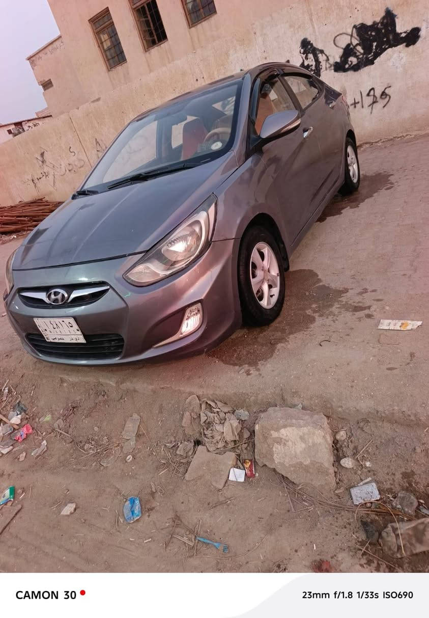 السلام عليكم
أكسنت للبيع موديل 2015 رقم ذي قار سنويه لل 28 تحويل مباشر خليجي تبديل جاملغ أمامي فقط بدون دواخل 
جاهزه مكينه وگير جدد حداديه تخم تاير تبريد كهربائيات شاشه كامره كلها شغاله
السعر 70
رقمي ***********
