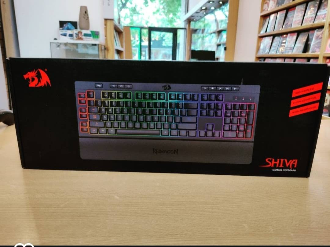 زلمنه الطيبة سلام عليكم
🔧 المواصفات:
المعالج: Intel Xeon E5
كرت الشاشة: RX 580 8GB
الرام: 16GB DDR4
التخزين: 128GB SSD + 500GB HDD
الباور: 550W

ويا كيبورد ريد دراكون شيفا(يخبل)
ماوس قيمنق ماركة havit
السعر ٣٦٠
عندي توصيل جميع المحافضات


**إذا كنت صاحب هذا الإعلان وتريد حذفه لأي سبب، رجاءا أرسل رسالة إلى الدعم الفني**