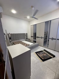 غرفة • جديدة • مستعملة ٦ أشهر