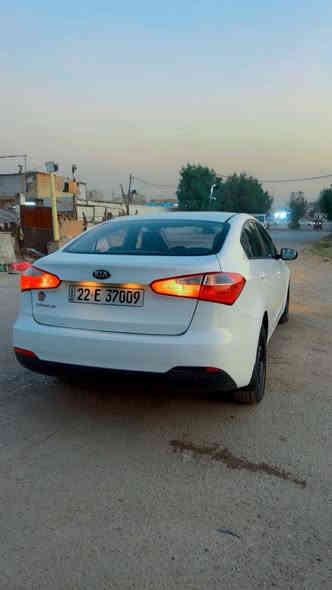 سلام عليكم كيه سيراتو موديل ٢٠١٤ خليجيه سياره خير من الله جاهزه كير مكينه تبريد غرفته جديده سعر ١٠٧ وبيهه مجال مكان دوره ابو دشير تلفون ***********
