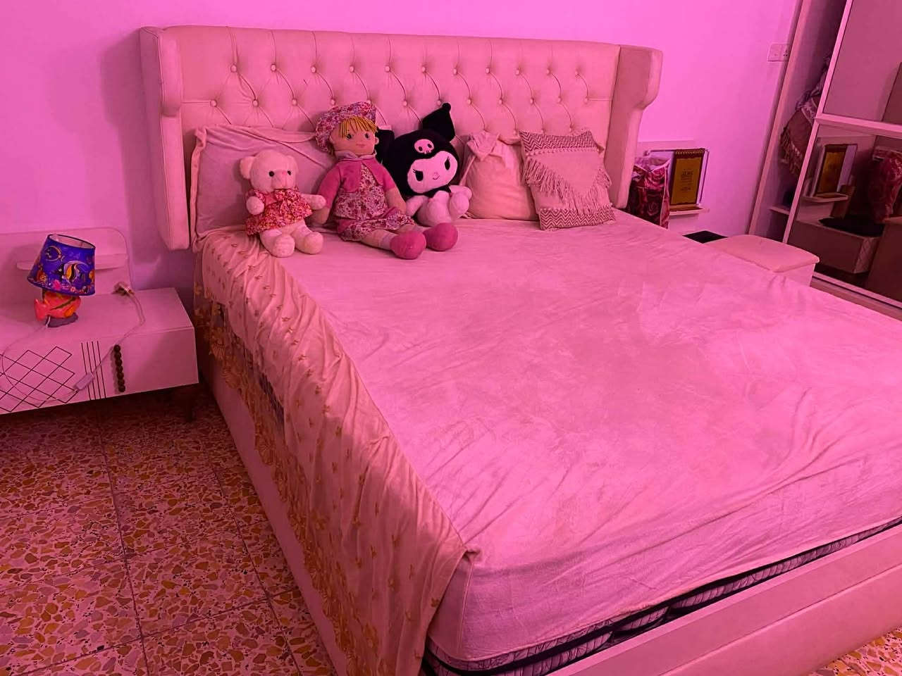 سلام عليكم اغراض بيت للبيع غرفه 9 قطع سرير مخزن نضيف جدا سعرها 500 كورنر تركي تكمه اي ضرر مابي سعرا 300 بي مجال بسيط والبقيه لاستفسار ع الخاص


**إذا كنت صاحب هذا الإعلان وتريد حذفه لأي سبب، رجاءا أرسل رسالة إلى الدعم الفني**