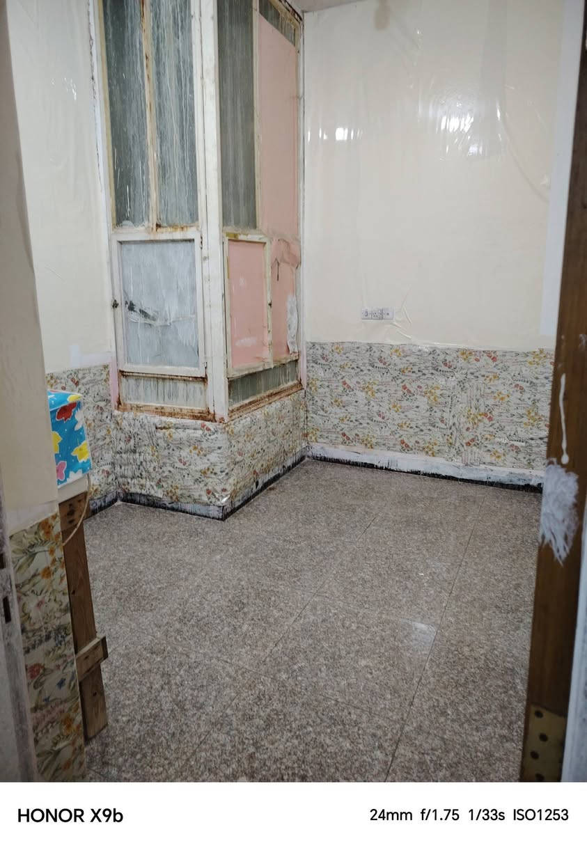 يوجد لدينا
شقه للايجار أرضية صغيرة مال نفرين

غرفة مطبخ مجمع صحيات

سعر الاجار 160 الف

حله حي المهندسين قرب مركز تأهيل الجرحى

للاستفسار الاتصال على الرقم ***********
