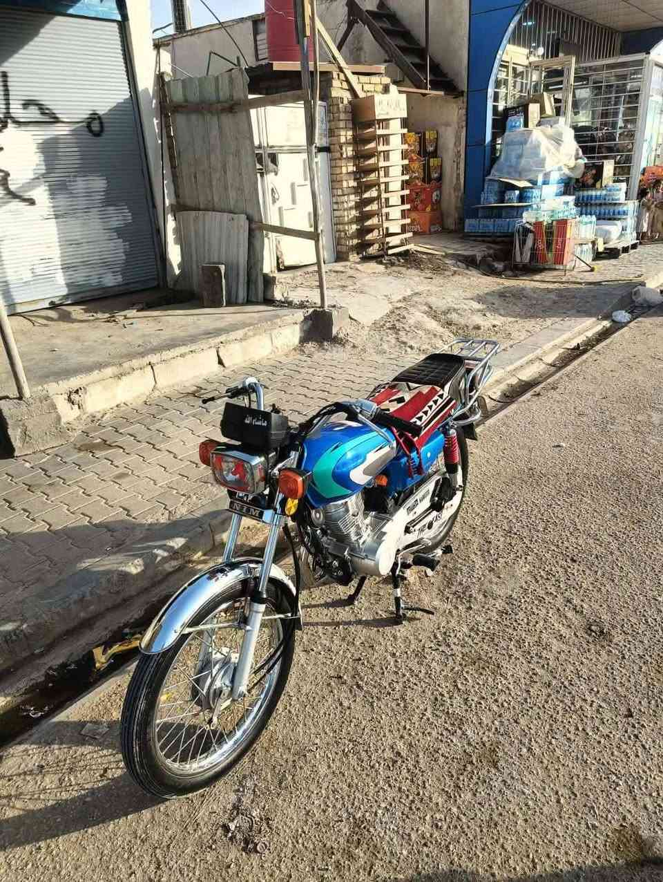 السلام عليكم دراجه اصولي للبيع رقم وسنويه وملصق هزه سنويه لل2030 مديل الشاصي 2020مديل الأغراض 2025كلهن وي المحرك مكينه ما مفتوحه كهربائيات كلهه شغاله السعر مليون و100 العنوان كوفه نجف
للاستفسار ***********
