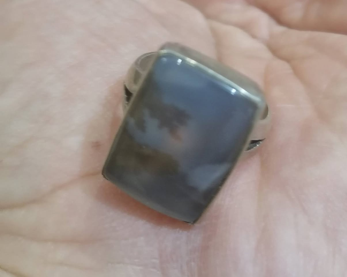 سلام عليكم للبيع محابس سليماني حجرة كاملة عقيق احمر مكتوب آيات قرآنية وجزع حمره وعقيق يماني شجري مربع فيروزي نيشابوري ناعمه كل محبس وسعره
#يوجدتوصيل كافة محافظات العراق
#بدون مراوس


**إذا كنت صاحب هذا الإعلان وتريد حذفه لأي سبب، رجاءا أرسل رسالة إلى الدعم الفني**