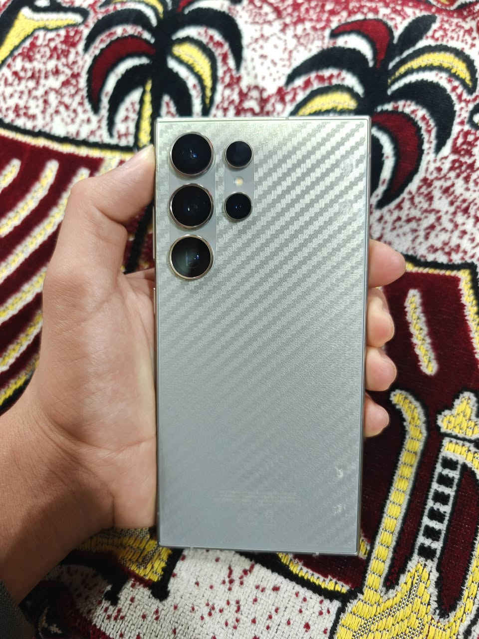 سامسونغ 24التراا (شرق أوسط)
نضافهه 100/100
لون تيتانيوم🔥🔥
ذاكره. 256
كامل ملحقات
گيبل بعده ممفتوح 
صار شهرين من انفتح من كارتون بعده بضمانه
سعرر(1150)وبي مجال قليل
(***********)
(ميسان)
