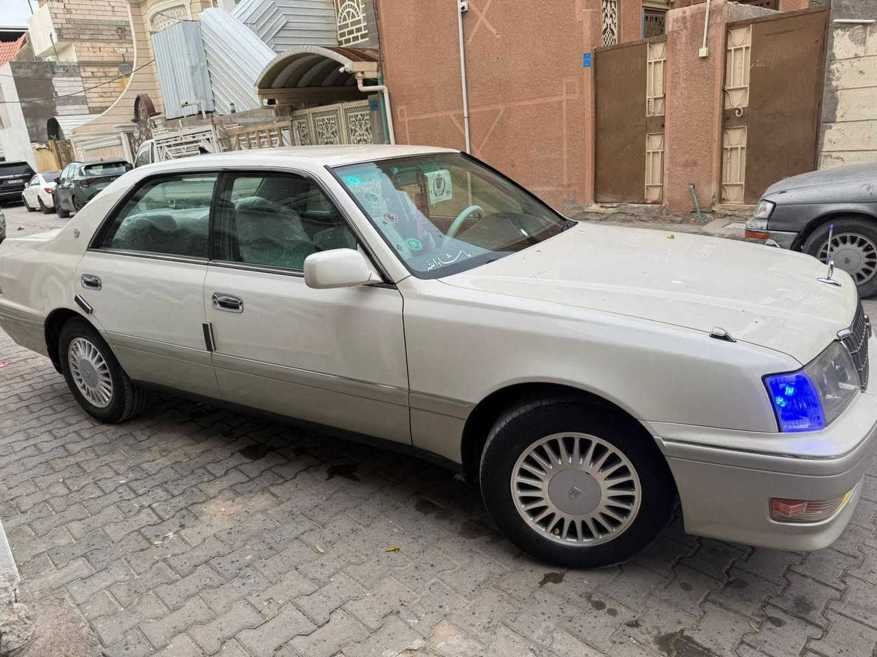 سلام عليكم راس الثور البيع السياره كلش جديده وكفاله من الكص والنقل والسياره رقم بصره 
ثاني يوم تحويل 
تبريد شغال
حداده 100/100
تخم تاير جواهه
مكينه وكير 3000 كفاله عامه كلش جدد
السعر 120 $ وبيهه مجال قليل كلش
*********** انتصال وتساب
