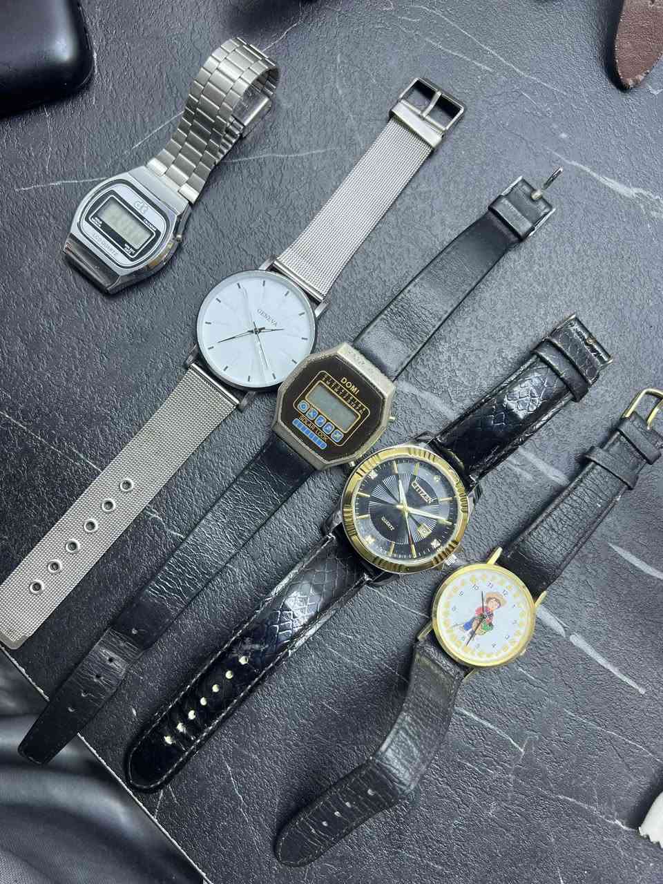 شلعة ساعات 35قطعة كلة شغال موجود توصيل
***********
