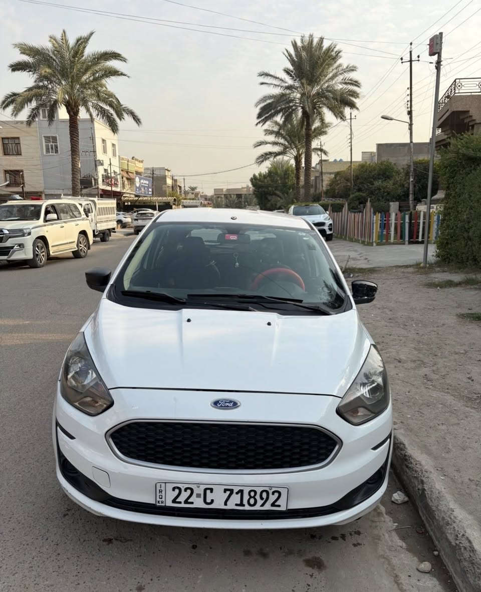 فورد فيغو موديل 2019 ماشية 116 الف KM
رقم اربيل سياره مابيهة صبغ السونار موجود بالصور هزة جديدة وسنوية باسمي ثاني يوم نحول عادي مو مشكله بيهة شخوط بسيطه ودخات بسيطة كلشي موجود بالسونار 

مكان السيارة بغداد - العامرية 

***********
سعر السيارة 75 ورقة وبي مجال
