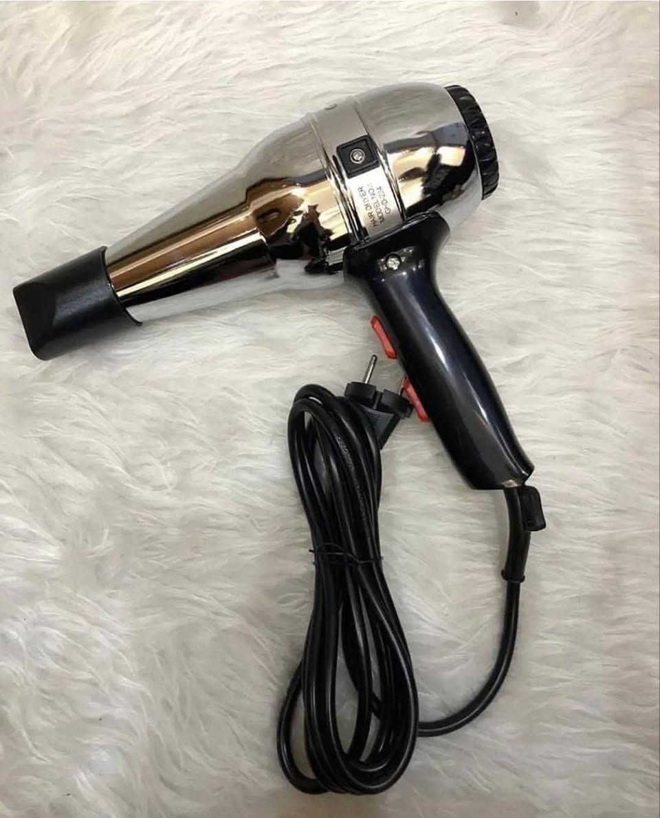 🔥 عرض لا يُقاوم: القوة.. والأناقة.. والتوصيل علينا! 🔥
نقدم لكم اليوم سشوار "ستيل" العملاق، الاختيار الأول للمحترفين والبحث عن السرعة والجمال.
المواصفات الفنية:
الموديل: ستيل (الحجم الكبير).
القوة: محرك توربو بقدرة 8500W.
الأداء: تجفيف وتصفيف احترافي في وقت قياسي.
💰 السعر: 19 ألف دينار فقط!
🎁 والفرحة تكتمل.. التوصيل مجاني تماماً! (لا توجد أي تكاليف إضافية).
🛒 للحجز والاستفسار:
الكمية محدودة جداً، احجز دورك الآن قبل نفاذ الوجبة:
💌 راسلنا مباشرة على رسائل الصفحة.
📞 أو اتصل بنا على الرقم: ***********
