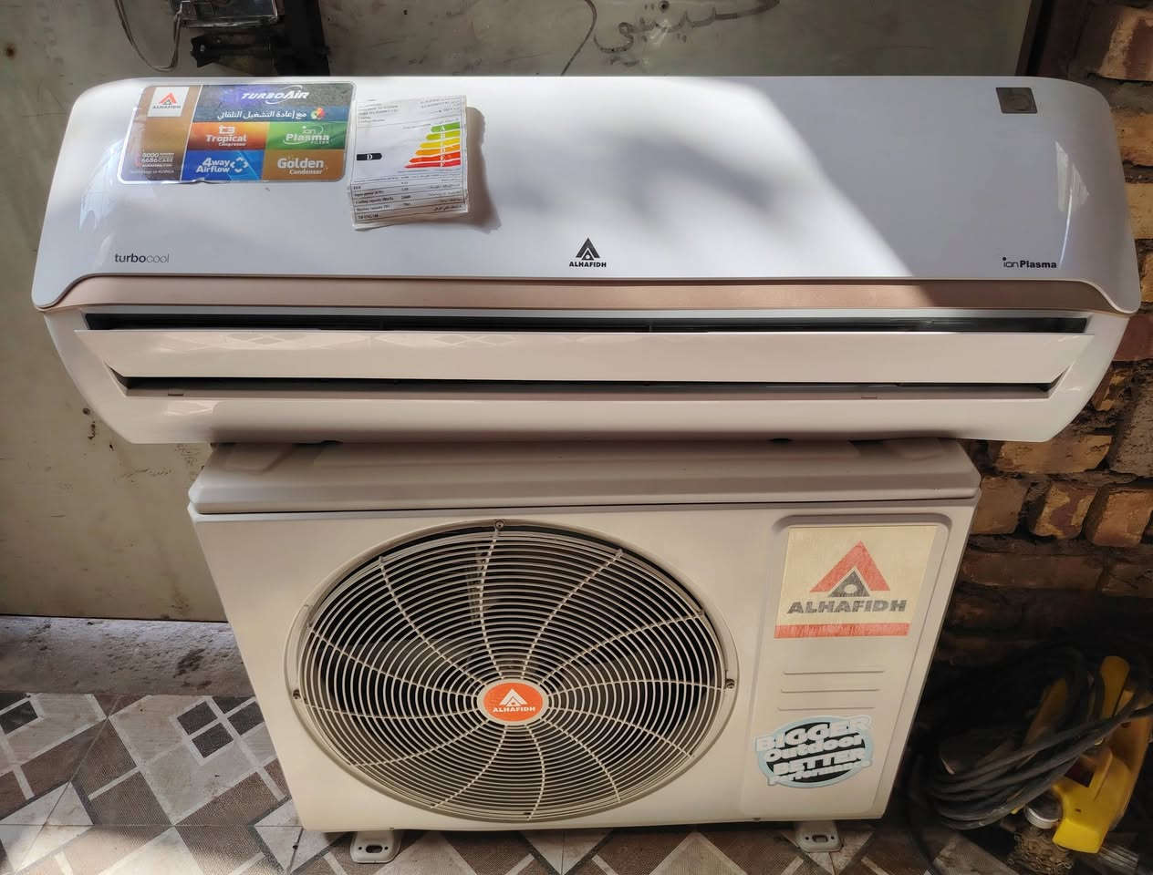 سلام عليكم سبالت عل شرط للبيع نوع الحافظ نوع اكري عنوان ديوانيه ولا عندك عاطل اراوس اتصال *********** سعر الواحد 400 مستعمل موسم واحد
