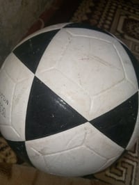 للبيع • ما فيها