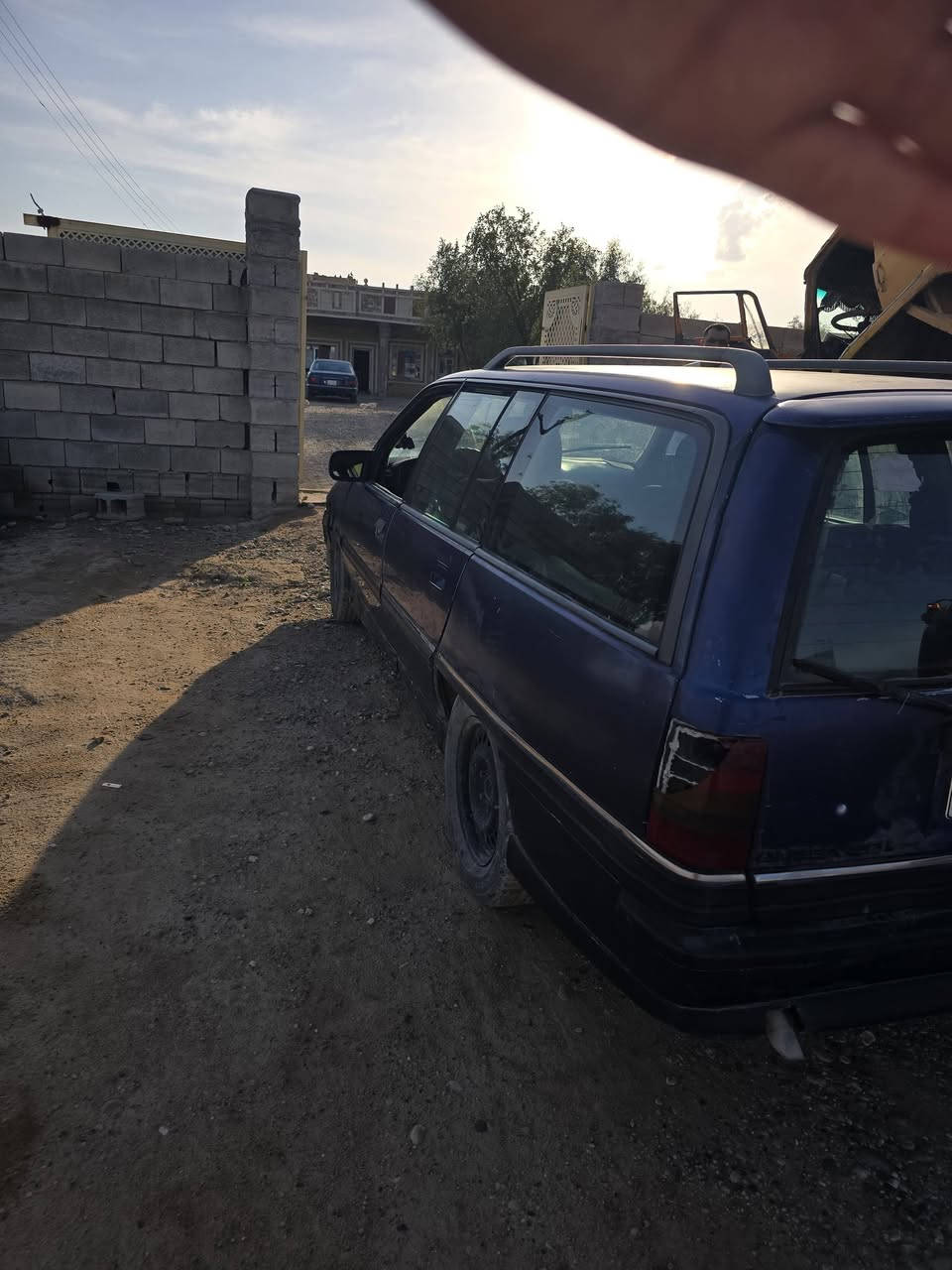 السلام عليكم اوبل اوميكه ستيشن للبيع موديل 92 السعر 27 وبيه مجال  للاستفسار ***********
