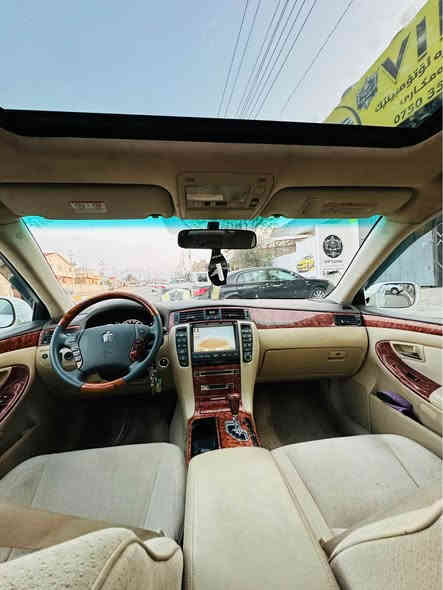 بەناوی خوا
شاهینە سڵاید بڕاوە 
ناوزەرد بەسمە شاشە  سوکان حەیزەران 
چوار تایەی لۆک مانگێکە کراوەتە سەری 
مەکینە گەورە بەگەورە 182  باتری تازە فۆرمیکای نەشکاوە 
کامل کراوە بە سپۆرت تازە داخڵ بێتەقەو رەقە 
نرخ ٥٠ وەرەقە کمەێ مەعمەلە 
شوێن هەڵەبجەی شەهید 
ژ.م *********** حلبجة
