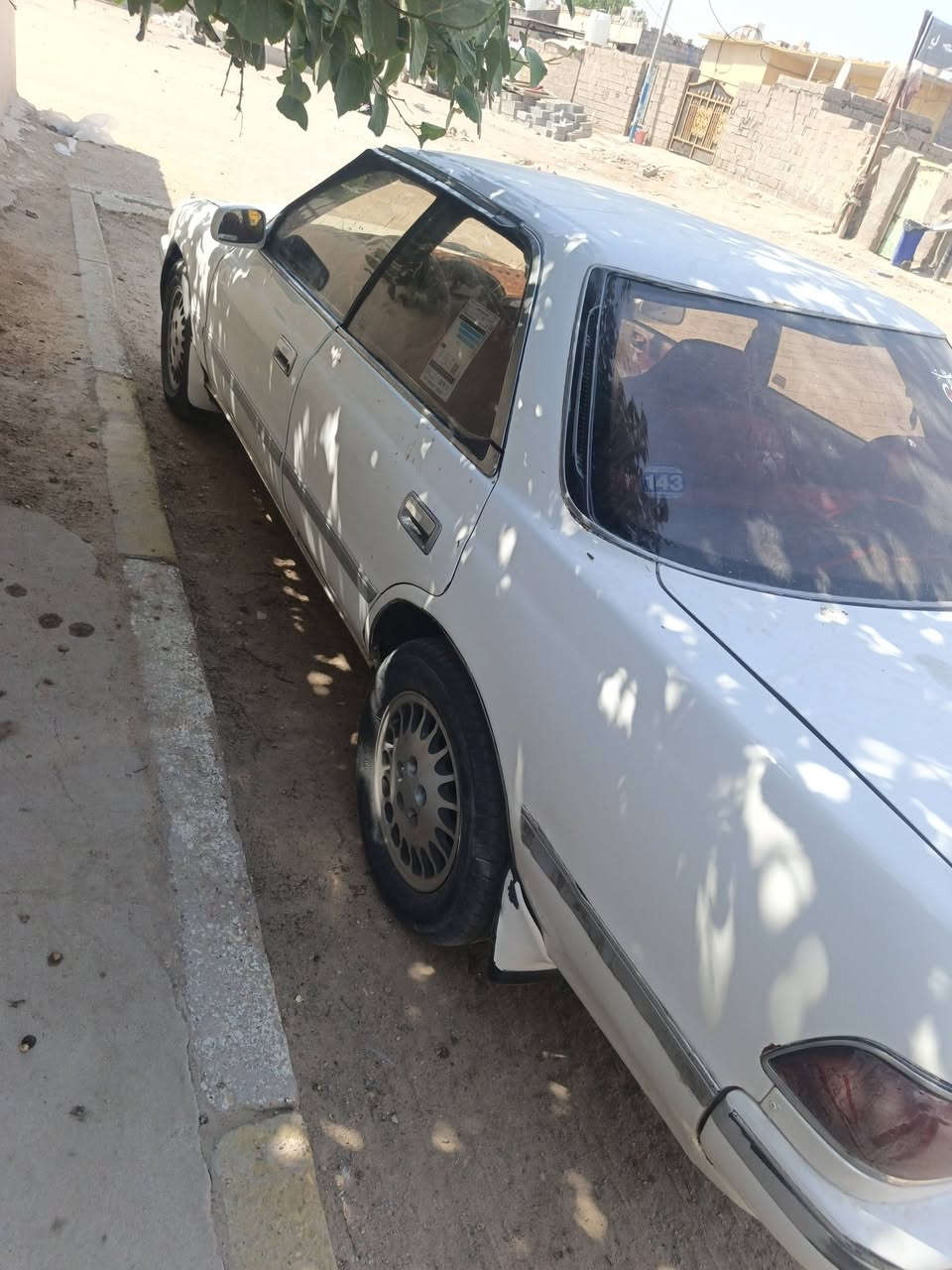 السلام عليكم
مارك كصيف مديل 91
 محرك ونجي 
رقم جديد السنويه منتهيه صار شهر 
مرشوشه جماليه
كهربائيات كلها شغاله 
التبريد الكمبريسر والفان شغالات بس بيه ليك
السعر 38$ وبيها مجال بسيط
مكان السياره خور الزبير 

‏‪***********‬‏
