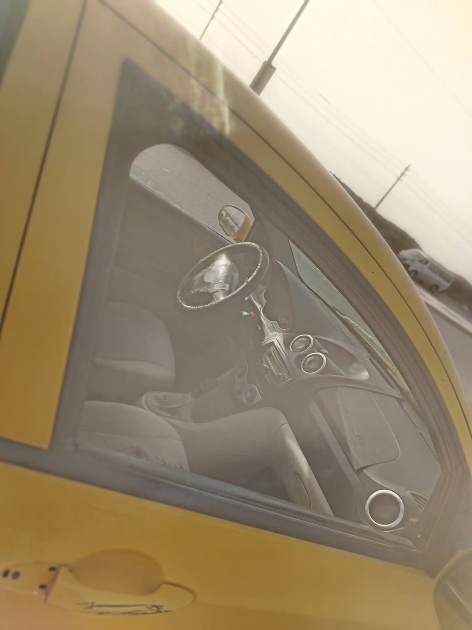 سلام عليكم سياره جاك للبيع كير ومكينه لانسر خير من الله السعر 9 وبيهه مجال تريد تحويل تريد وكاله رقم الهاتف ***********
