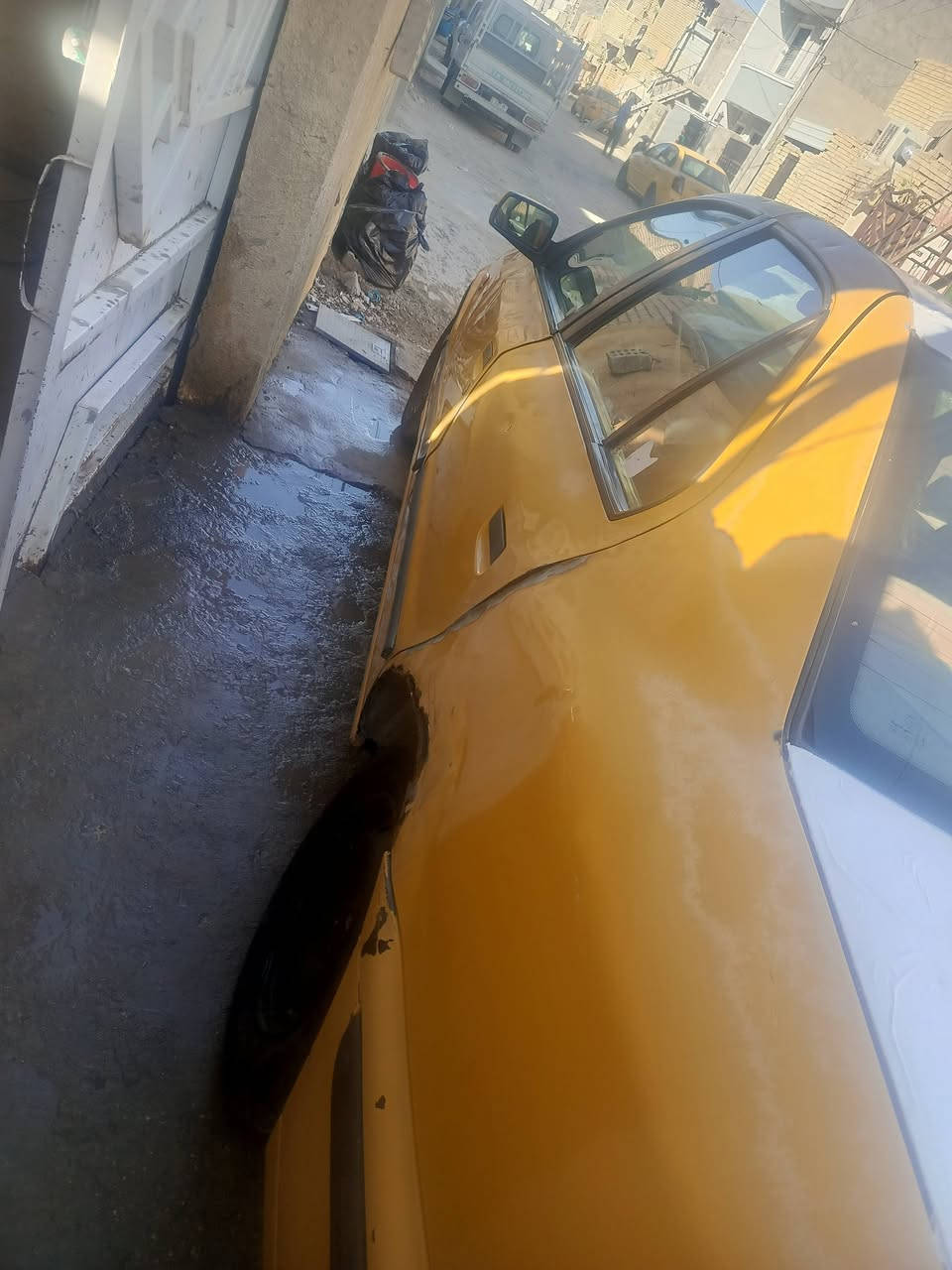 السلام عليكم سمند محور كير ومكينه كورلا لا تنقيص ولا تبخير سياره شوفت عينكم ناقصه ترتيبات السياره سعره 22وصاحبه يطلب عليه 2 هيئه وغرمات مصفره ايشي يطلع عليه ينزل من الورقتين العنوان بغداد الشرطه الخامسه رقم ***********
