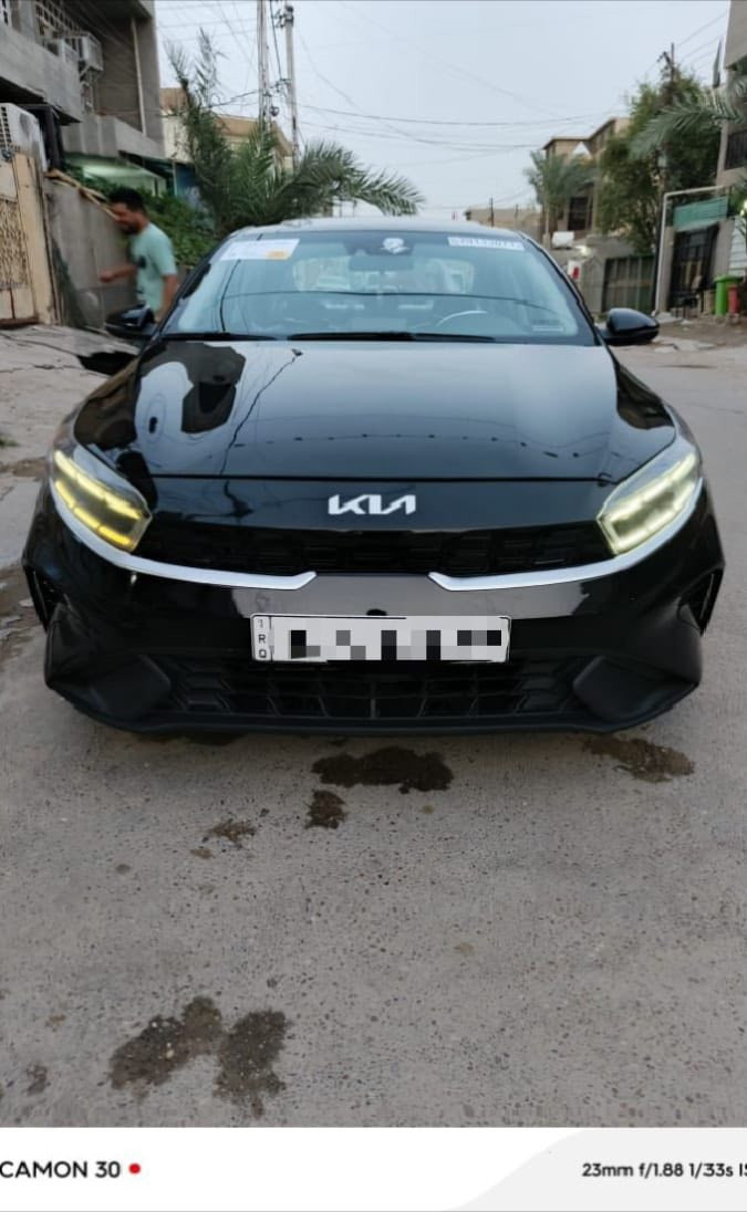 السلام عليكم كيا فورتي 2023  🚗سياره فول مواصفات عده البصمه. حادثها كلش حلو خفيف سياره كامله ما ناقصها شي سياره بسمي رقم بغداد تخم تاير ( تبديل قطعتين فقط) سعر 153وبيها مجال ‭

‭0788 435 0354‬
