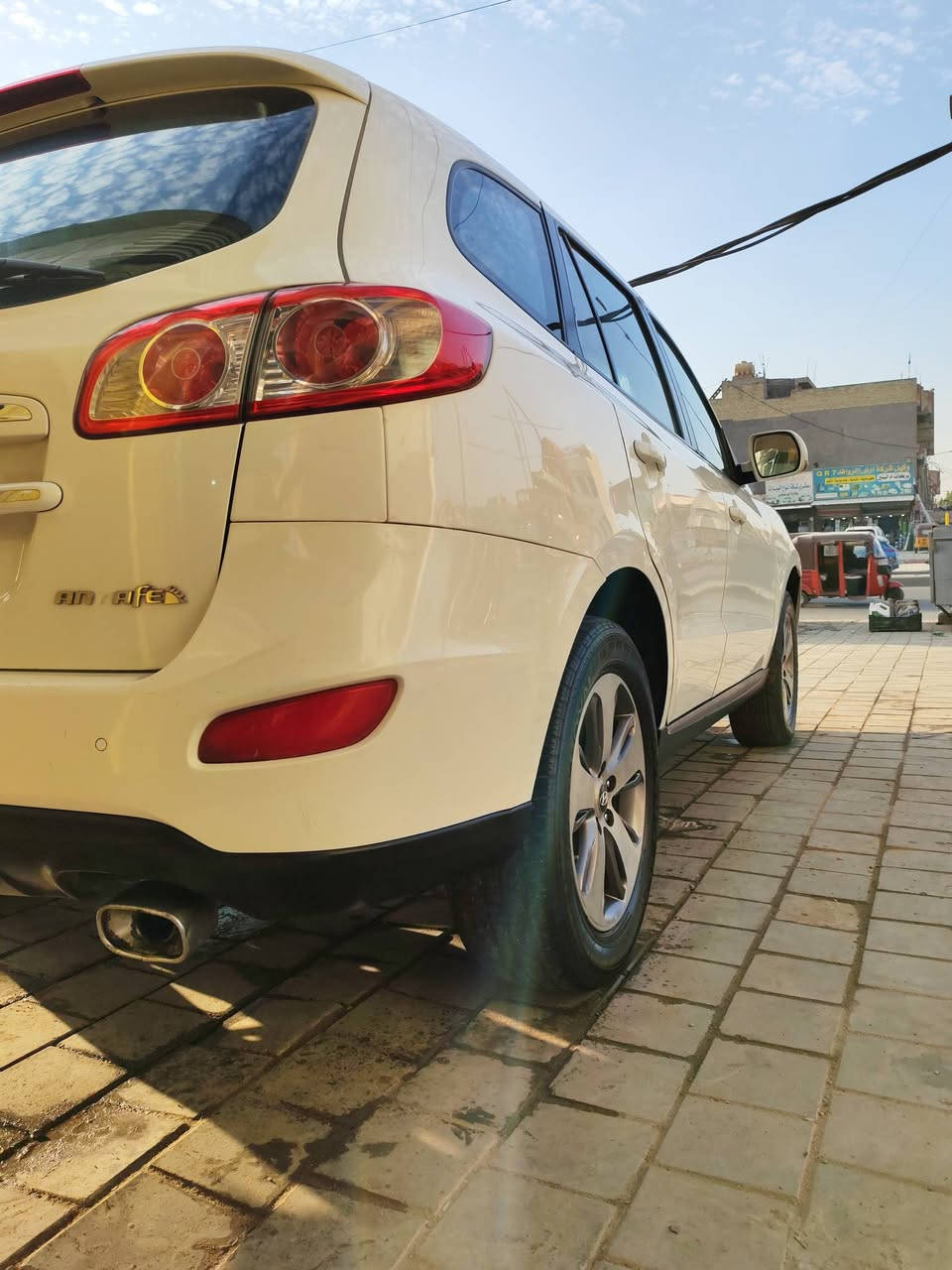 🚗 للبيع سنتافي 2012 خليجي
💰 السعر: 128$ وبيه مجال
🔹 المواصفات:
فول مواصفات عده البصمة
محرك 2400 دوش
7 ركاب
فور ويل
فتحة سقف
تحكمات 
شاشة + كاميرا
كشنات مغلّفة جلد
دواخل صاج
مانع انزلاق
3 قطع تبريد 
🔹 الحالة:
المحرك جديد قبل اسبوع
شاده مال حاوي بعده بالضمان 
سنوية جديدة
هزة جديدة بسمنة
ما بيها أي نواقص وجاهزة
بيه بنيد وباب صبغ بدون دواخل
📍 المكان: مدينة الصدر
📞 للاستفسار: ***********
