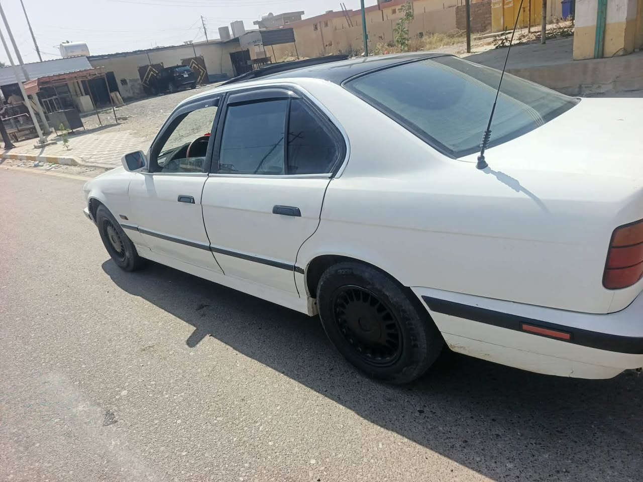 للبيع

كير محرك شرط

صدر جديد

تايرات جديد

كهربائية كله شغاله

تبريد ثلج

سنويه لل30

سياره جديده بمعنه الكلمه

‏‪***********
