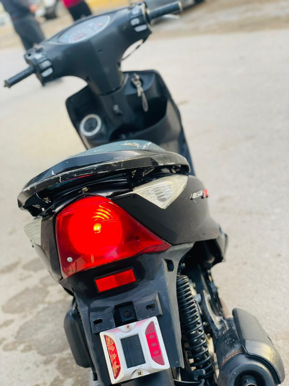 السلام عليكم للبيع دراجه ثعلب ١٤٠ شغاله اي نقص مابيه
مجفته تجفيت مضبوط وبيه ضمان
كهربائيات كله شغاله ماناقصه برغي
مكاني تاجيات 
السعر 325 وبيه مجال
الاستفسار ***********
