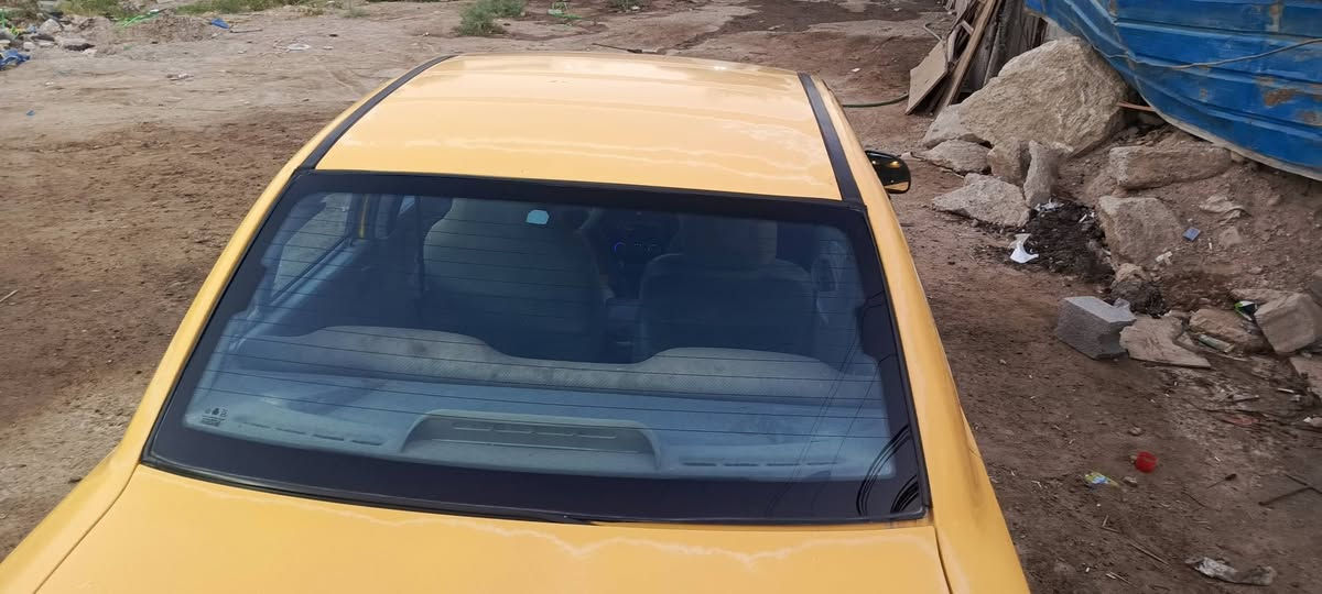 طيبه ٢٠١٥ 
للبيع  مكفول محرك كير
 تبريد تدفئه شغال تخم تاير جديد ***********
