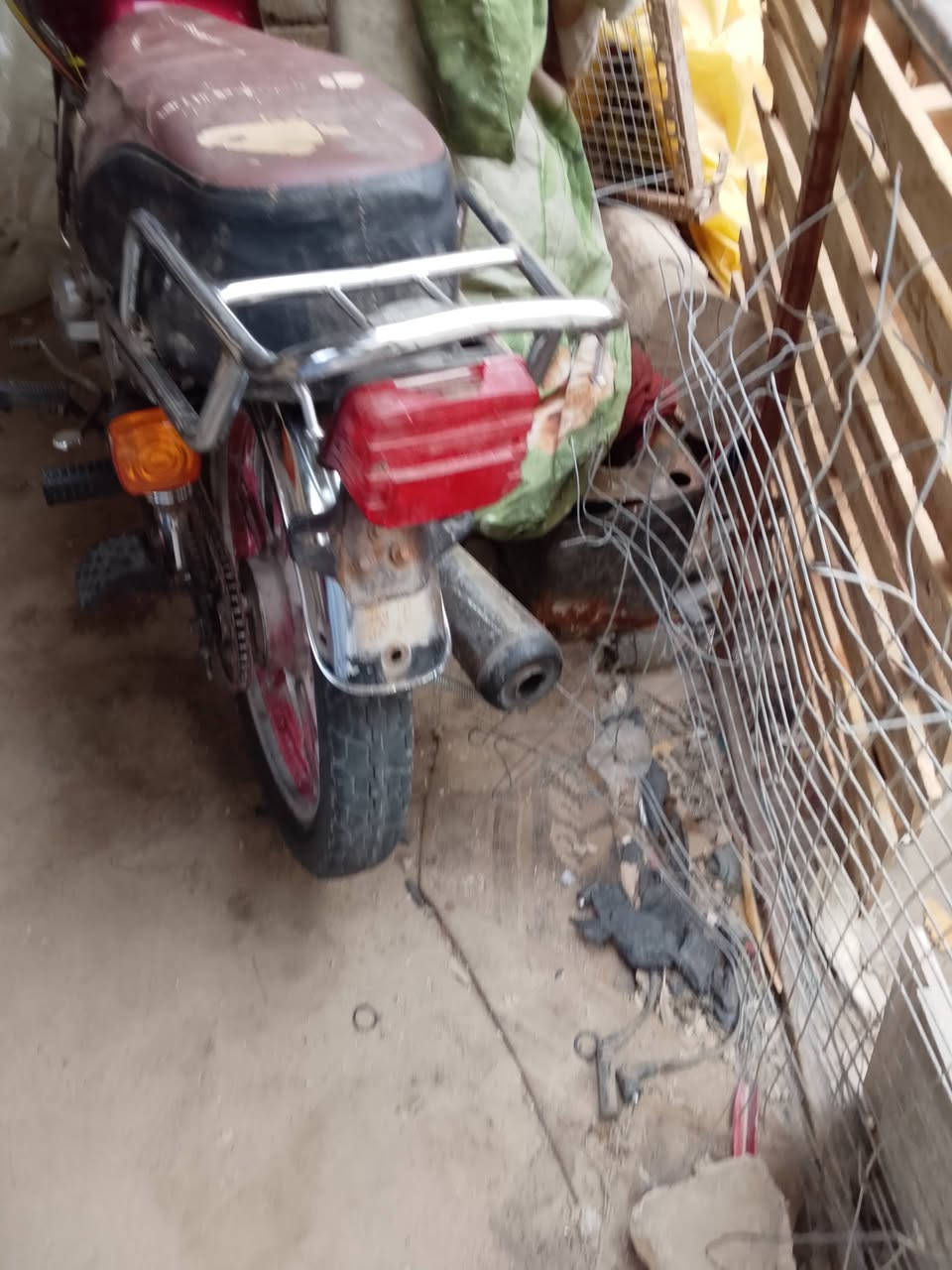 السلام عليكم دراجة سيفان للبيع أوراق اسكنر مديل 20220محرك خير من الله
سعره 400, وبيه مجال نقص باتري واير سرعة رقم الهاتف ***********
