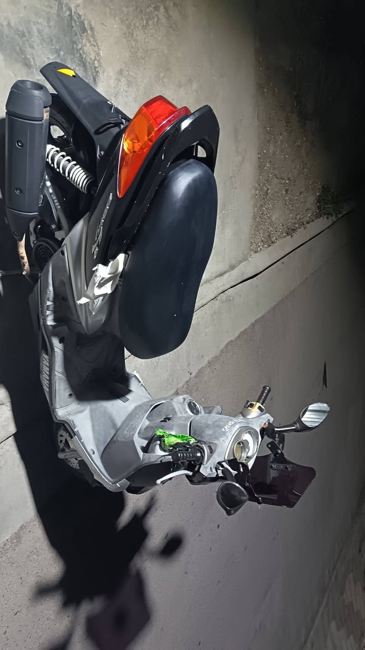 سلام عليكم دراجه  سكنس فحل نوزل دراجه ع بلاد خير من الله  ماملعوب بيه برغي
تجي تفحص تأخذه من الباب جيب وياك فيتر
فحصه من تاير ال تاير
مكاني بغداد تقطع درويش علام

***********
***********
