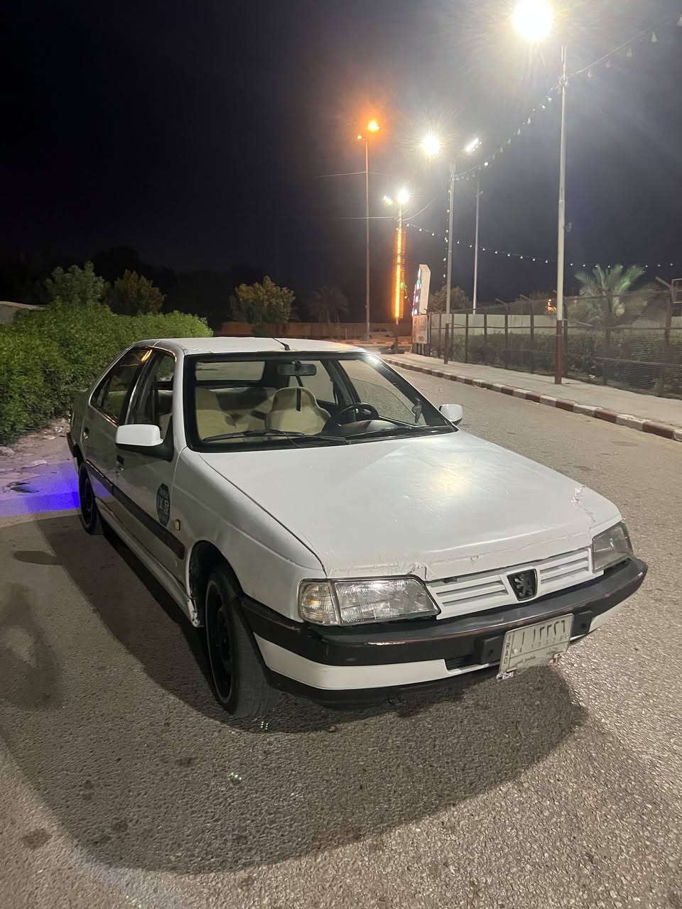 سلام عليكم للبيع بيجو 405 رقم نجف سيارة جاهزة من كلشي ربع ما تذب عليه مديل 2012
حدادية و و كير و مكينه مكفولات شرط 
مكاني النجف الاشرف كوفة 
السعر 35, ورقة
للاتصال ***********
