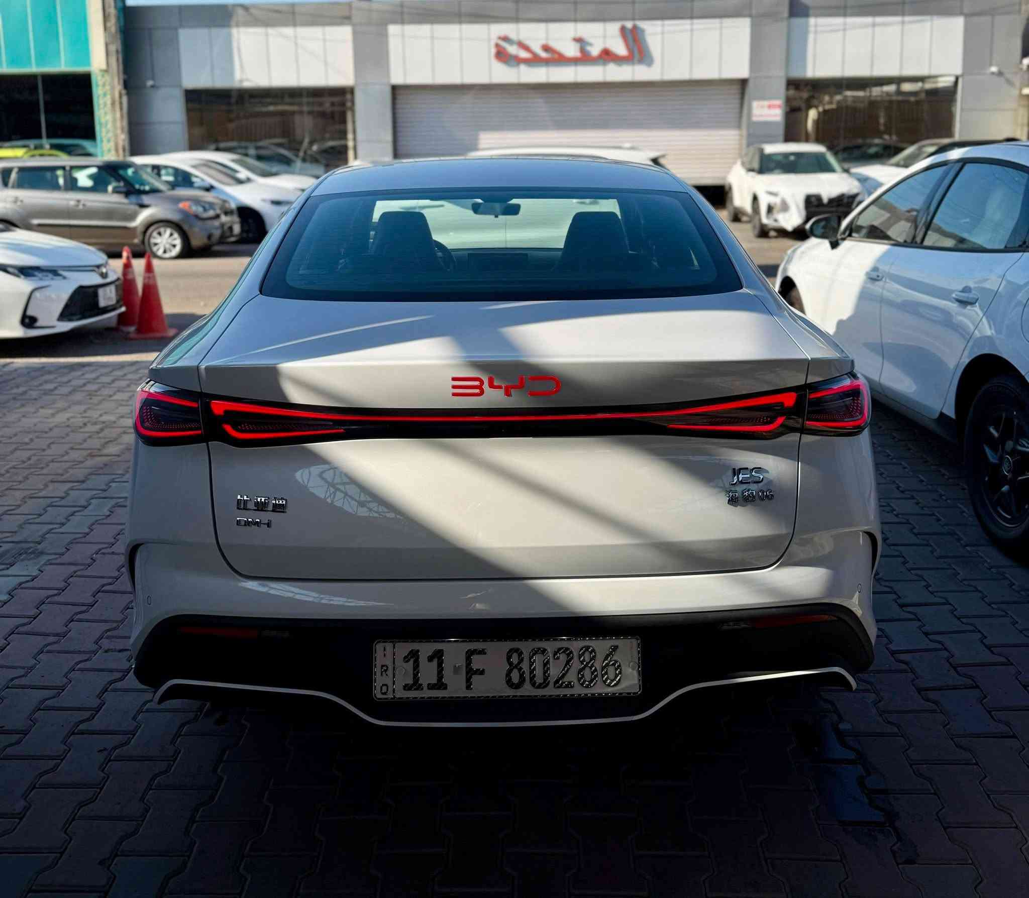 ‏🚗 2025  BYD Seal 06 🚗
━━━━━━━━━━━━━━━━━━━━━
🔸 المواصفات:
 محرك هايبرد 1.5 لتر + محرك كهربائي بقوة إجمالية تتجاوز 210 حصان 
 ناقل حركة أوتوماتيك ذكي وسلس
 شاشة وسطية ترفيهية
 شاشة عدادات رقمية بالكامل
 مقاعد جلد زيتوني فاخرة💺
 نظام رادار ومثبت سرعة ذكي 🚘
 5 كاميرا 360 درجة 
 حساسات أمامية وخلفية
كرسي السائق كهرباء
رنكات حجم 17 أنش
لايت امامي + خلفي LED
 
━━━━━━━━━━━━━━━━━━━━━
💎 رفاهية، أمان، وتكنولوجيا… كلها في Seal 06 الجديدة كلياً!
━━━━━━━━━━━━━━━━━━━━━
لمعرفه السعر علق برقم 1 او الاتصال ‼️
مرقم بغداد جاهز
━━━━━━━━━━━━━━━━━━━━━
عنوان الشركة📍.. بغداد - معارض البياع - الشارع الرئيسي
‏
‏‎للاستفسار يرجى الاتصال على الارقام الاتية 📱:

‭***********‬
***********
‏‭***********‬
***********
