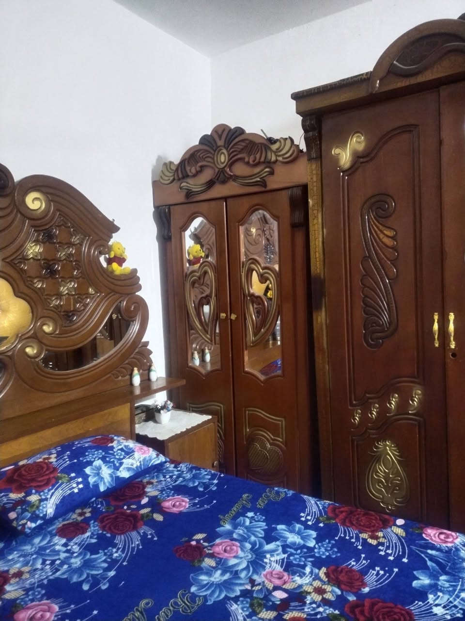 غرفه للبيع مستعجل عله بيعه لان نريد نشيل اريده ب550وبيه مجال رقمي لستفسار ***********وتساب مو خط
