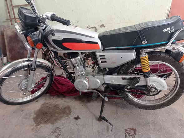 نامه شلامجه موديل 18 كامله متكامله ، اوراق اصولي باسمي  مع صك الكمرك مدفوع نقصها لوحات فقط ، مكاتبه يم مكتب حسين ،  ***********
السعر 550 وبيها مجال حق الجيه
