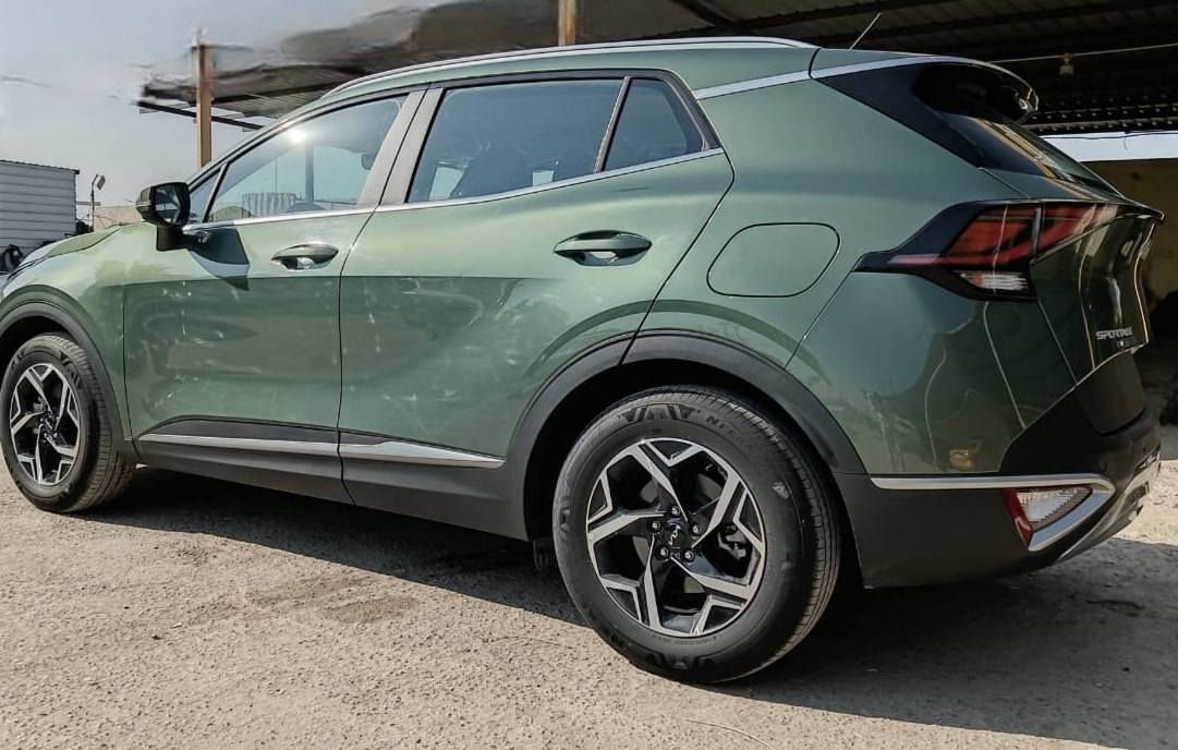 السلام عليكم من رخصه الادمن/

سياره كيا سبورتاج للبيع او المراوس موديل 2024 لون مميز مكينه دوش 2000
 وارد خليجي نص مواصفات بدون ضربة ما عدا صبغ البنيد اثر دحچة بالعراق أربعة أنظمة قيادة 
تحكم ستيرن ،رادار خلفي...

السعر 185$ وبيها مجال او مراوس بسيارة اقل 
للتفاصيل الاتصال بالارقام او واتساب 
***********
***********
