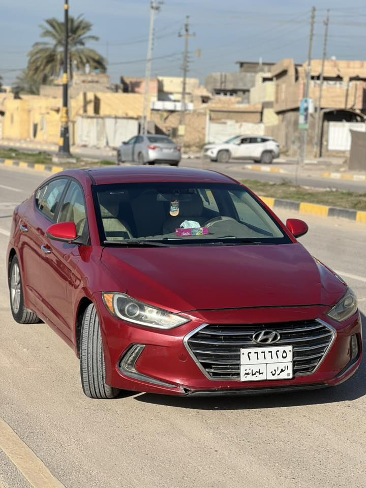 السلام عليكم
النترا 2017 وارد امريكي لون ماروني للبيع رقم سليمانية وكالة او تحويل ماشية 88 فقط محرك 2000 دوش حادث جاملغ وبنيد 
السيارة مال جناي يعني على وضع الشركة كير محرك تبريد مكفولات حدادية وباتري وتخم تاير كل جديد

موصفاتها 

انظمة قيادة eco - normal - sport 
تحكـمات ستـيرن كاملة 
بصمة + بصمة ابواب
كشـانة تبريد تدفـئة
كير ATM المرغوب 
كامرة خلفية دوارة 
شاشة بلادية
مثبت سرعة 
رادار جانبي 
مانع انزلاق 
نظام abs 
تبريد لمس

بياع شراي لا تتصل مكانها كربلاء ( طويريج ) السعر 122 
***********
