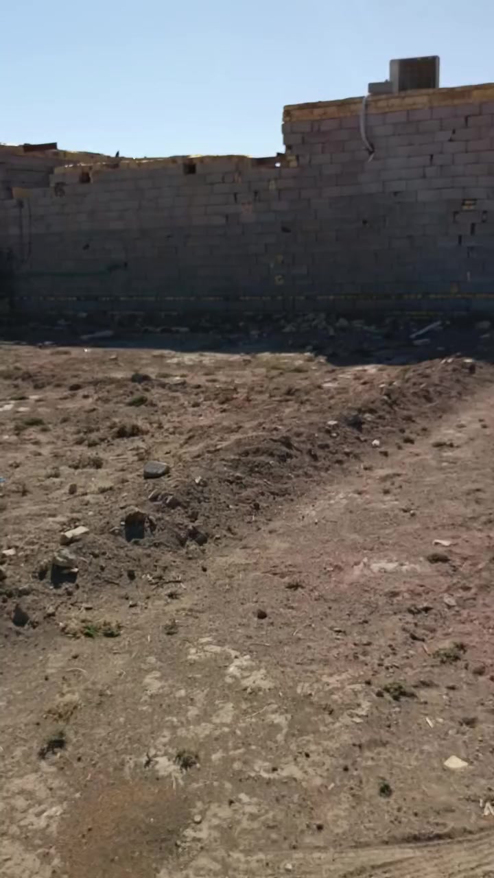 السلام عليكم...
قطعه للبيع حي السبل قرب مكتب ابو ساره للعقار
موقع حلو مع توفر جميع الخدمات من ماء وكهرباء شارعين سبيس + وصولات تطويب كامله المساحه 500م للأستفسار خاص او هاتف ***********
