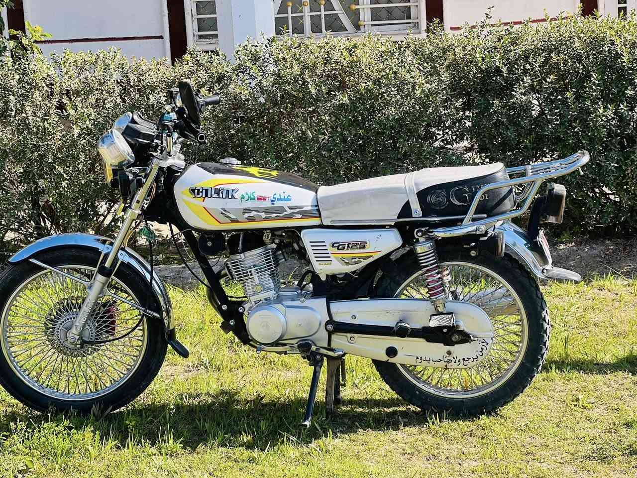 سلام عليكم دراجه تايكر للبيع  اوراق  المكان القاسم  600 وبيه مجال  للطيبين بيع مستعجل شراي يجي خاص وهذه رقمي    ***********
