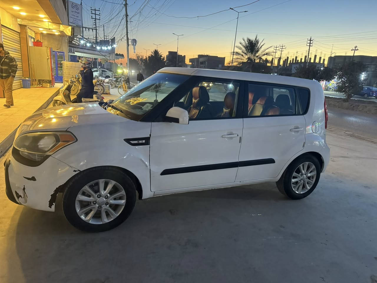 السلام عليكم ورحمة الله وبركاته 
صول 2013 امريكي
مكينه 1600
رقم كربلاء تحويل مباشر 
بيهه صبغ اكثر من قطعه للجماليه 

للاستفسار *********** متوفر واتساب واتصال
