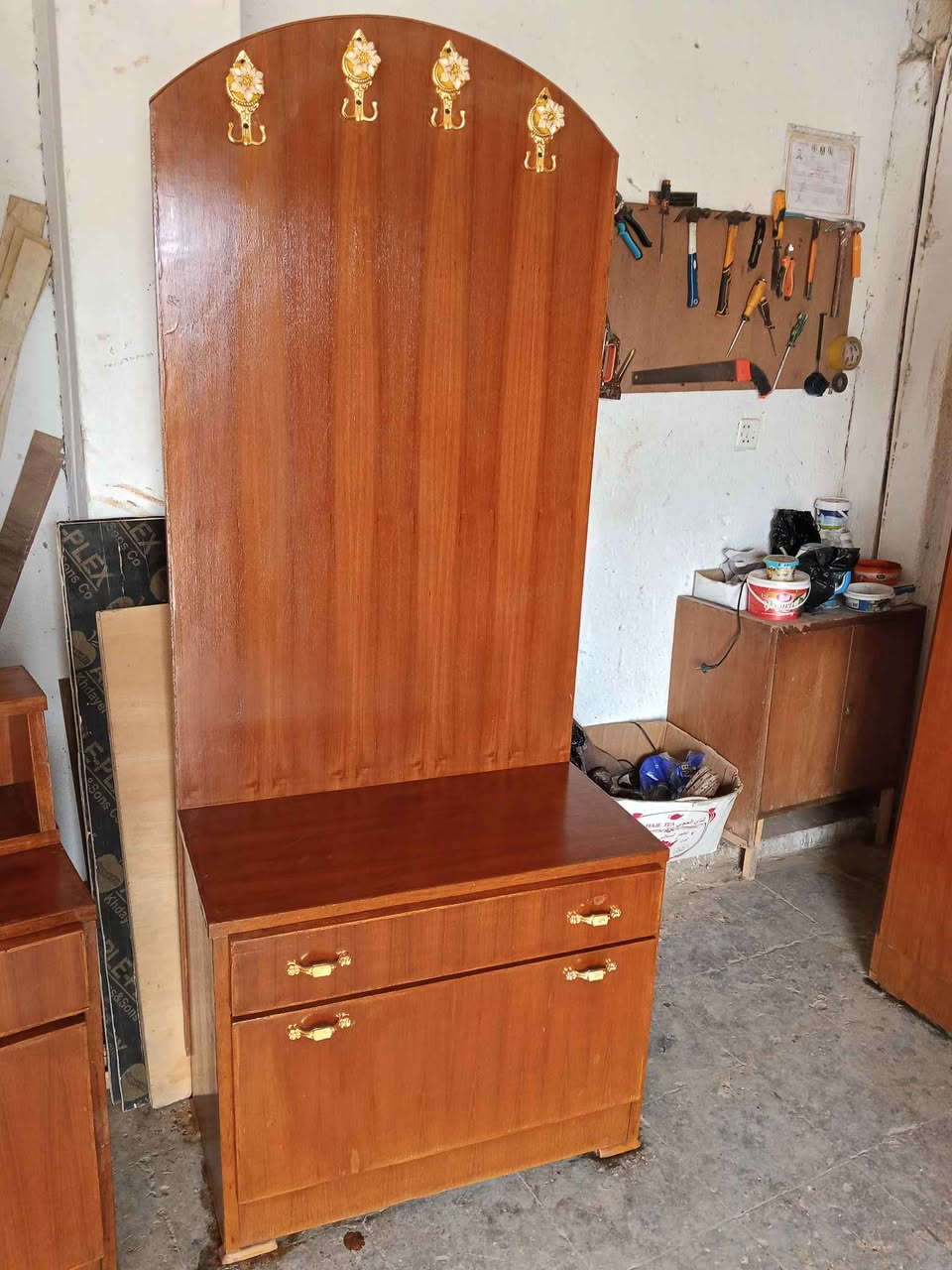 غرفة 5 ابواب نضيفة السعر 350 للاتصال *********** أو *********** موصل, نينوى
