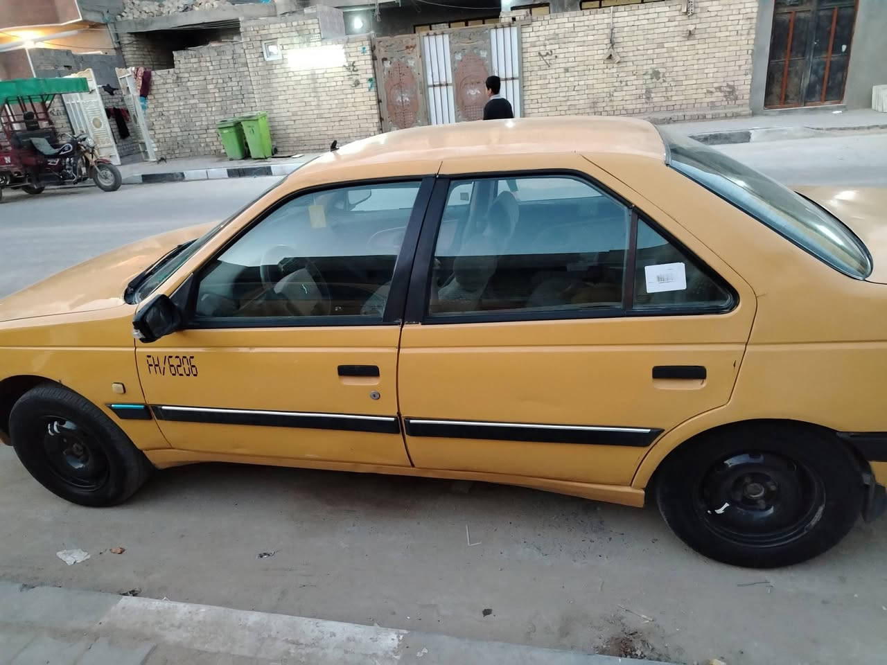 اعادة النشر بسبب الوعود الكاذبه
السلام عليكم بيجو لميس موديل 2012 بسمي انكليزي  مصفر هيئه وغرامات محرك كير فرنسي خفيف صدرومشط كله جديد تخم تاير كله جديد بقه بس الصدر الخلفي جبت غراضه وما شادهن السياره جاهزه مال شغل  حادثهه بالصندوك  السياره جاهزه كبل للشارع مكاني بغداد السعر ٢٦ مجال قليل  ***********
