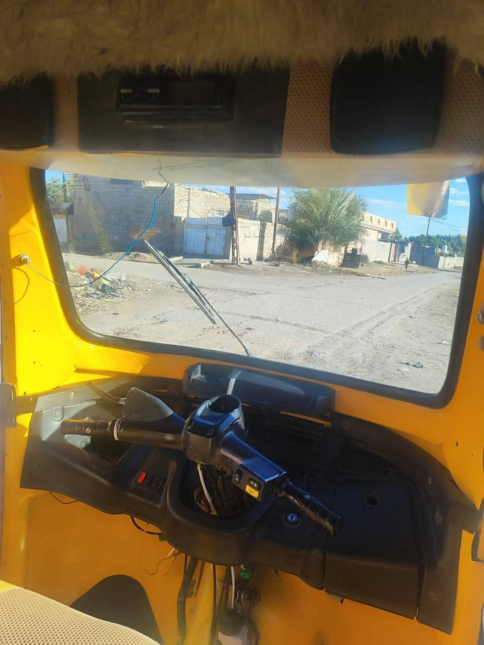 السلام عليكم تكتك نوع TVS   موديل 19 تكتك خير من الله مرقمة عنواني بغداد الزعفرانية  السعر خمس ملايين ومية وبيها مجال /// 5و100 رقمي (***********)
