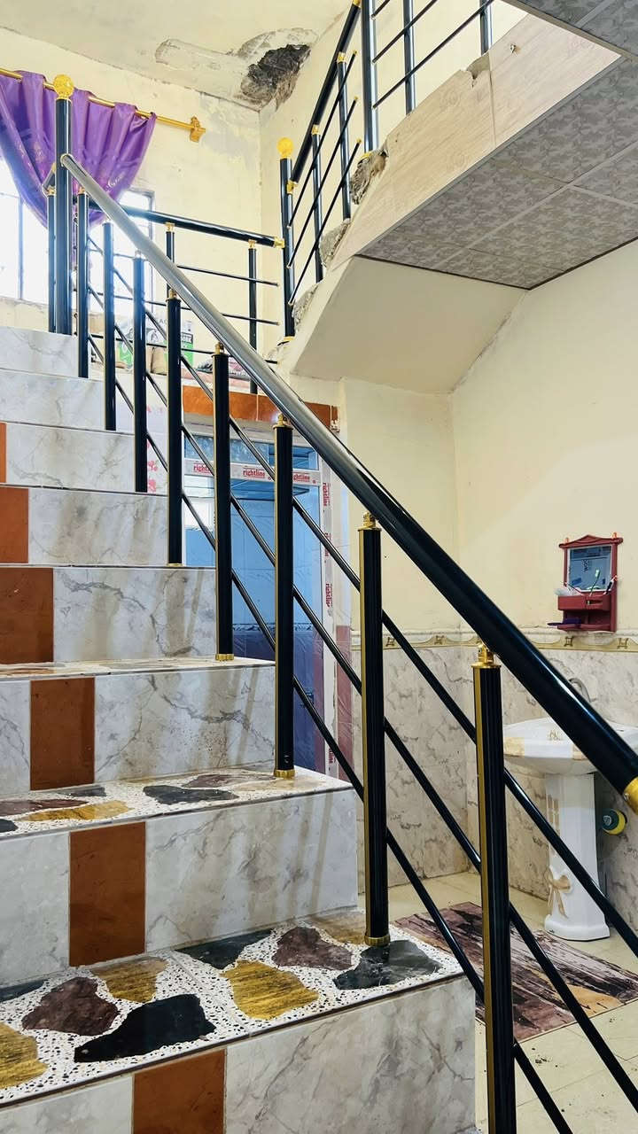 أعمالنا مستمرة ومتواصلة 😊⚒️🏠
جانب من أعمالنا  في صلاح الدين/ قرية المسحك ومبروك لأصحاب الدار🌹

تم تجهيز المنزل بمحجر درج  بوري مدور مواد تركية💯💯
❎السعر مناسب جداً
❎يتميز بالمتانة
❎مقاومة عالية ضد الصدأ

متوفر لدينا كل أنواع المحجرات بكافة الألوان والأشكال 
مربع ودائري وكذلك الجام والملكي
دقة وضمان في العمل والمواد
الأسعار مناسبة جداً وتنافسية. وبنظامي القسط والنقد
شعارنا الدقة والأتقان في العمل💪

للأستفسار
*********** 
 *********** واتساب
