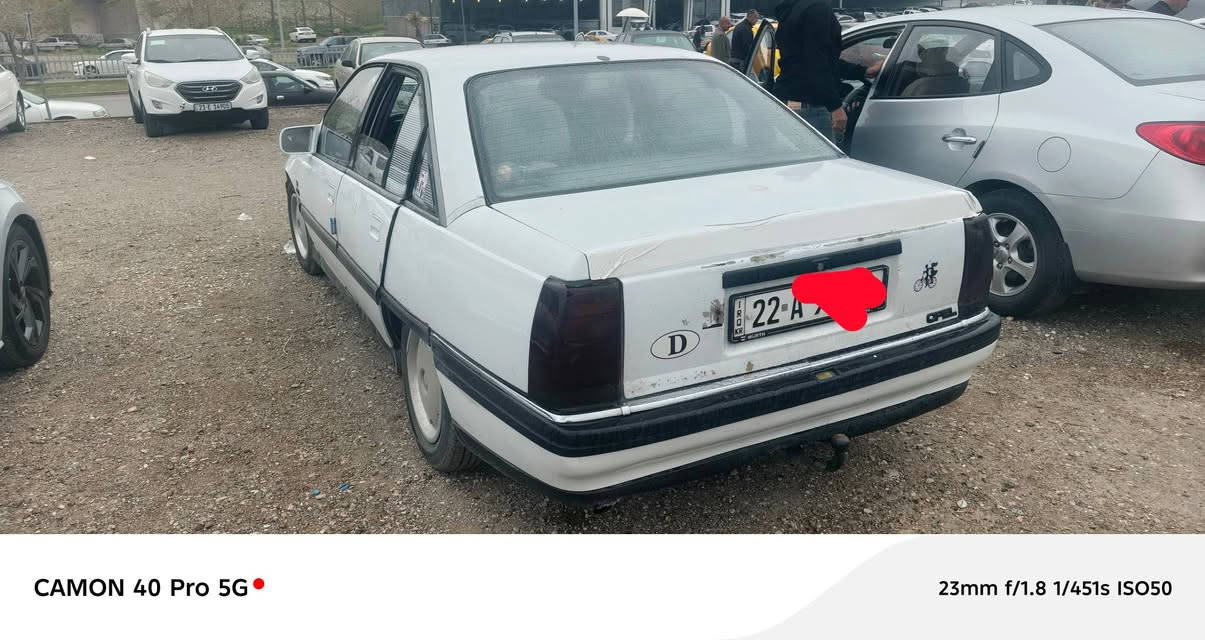 اوبل اوميكا موديل 92
وماكينه 20
للبيع السعر 40 وبيها مجال 
استفسار خابر على هذا الرقم 
***********
