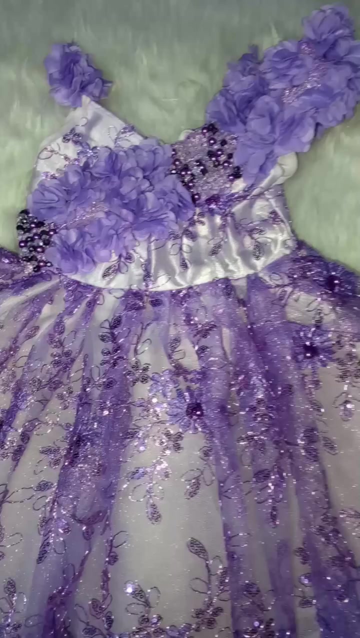 بدلة بنوته ملبوسه مره وحده تلبس عمر 3 سنوات منفوشه وبيها ذيل يتركب وينشال خياط وكلها شك يدوي سعرها 75 وبيها مجال توصيل متوفر


**إذا كنت صاحب هذا الإعلان وتريد حذفه لأي سبب، رجاءا أرسل رسالة إلى الدعم الفني**