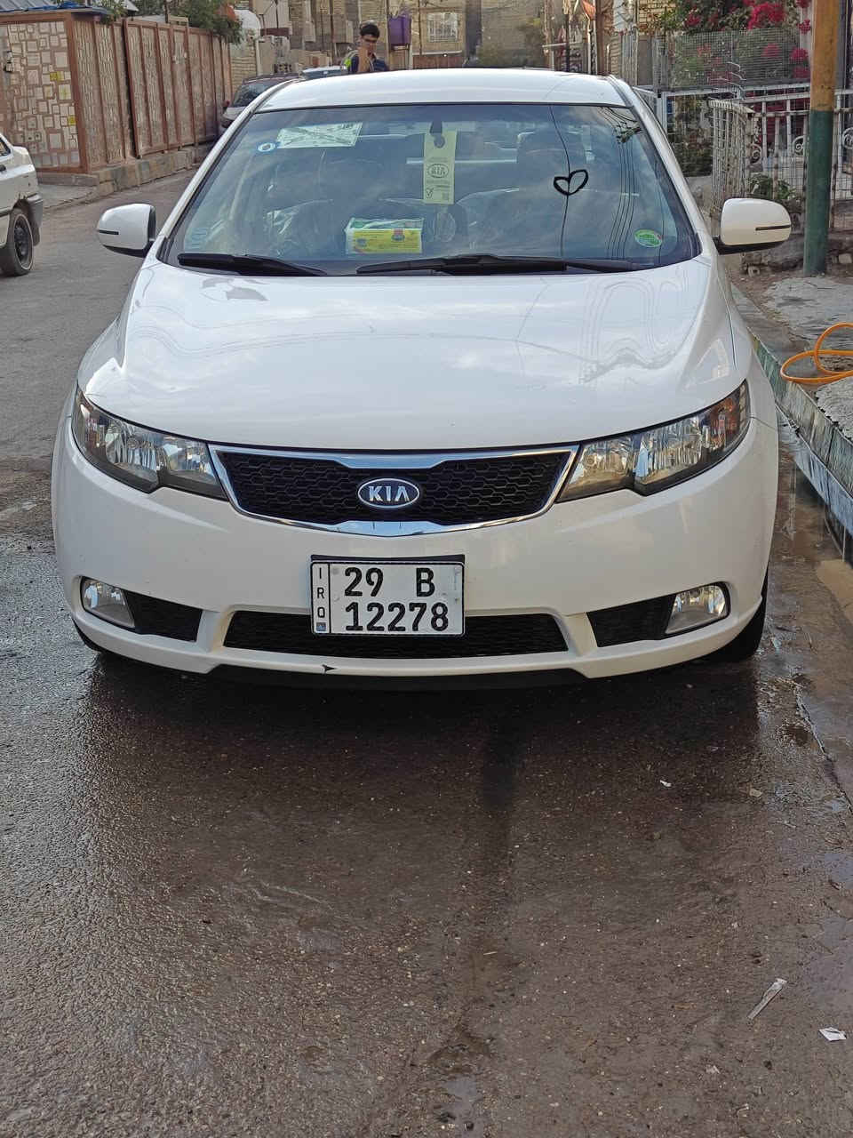 السلام عليكم سيراتو خليجي موديل 13 مكفوله من الظربه والصبغ والتبديل شفتات بل استرين مري كهرباء شفط شاشه أو كامره أو مسجله الابلادي موجود بعده جديد والسونار جديد سويته يم المندلاوي قبل كم يوم مرفق بلمنشور بيه شخطه اباب خلف الصدر أو رصعه بل بنيد أو كارت كد اصبعين بلدعاميه الخلفيه والچاملغ الخلفي مكينه 1600 گير محرك صدر امامي خلفي كله جديد تخم تاير جديد دوشمه كامله ماشيه 158 الف كيلو رقم واسط مشروع وطني الانگليزي الجديد ابأسمي شخصيا سنويه لل 30 سياره كلش جديده مال جناي كل تفاصيل السياره حچيته السعر 120 أو بيه مجال بسيط مكاني بغداد الاتصال ***********
