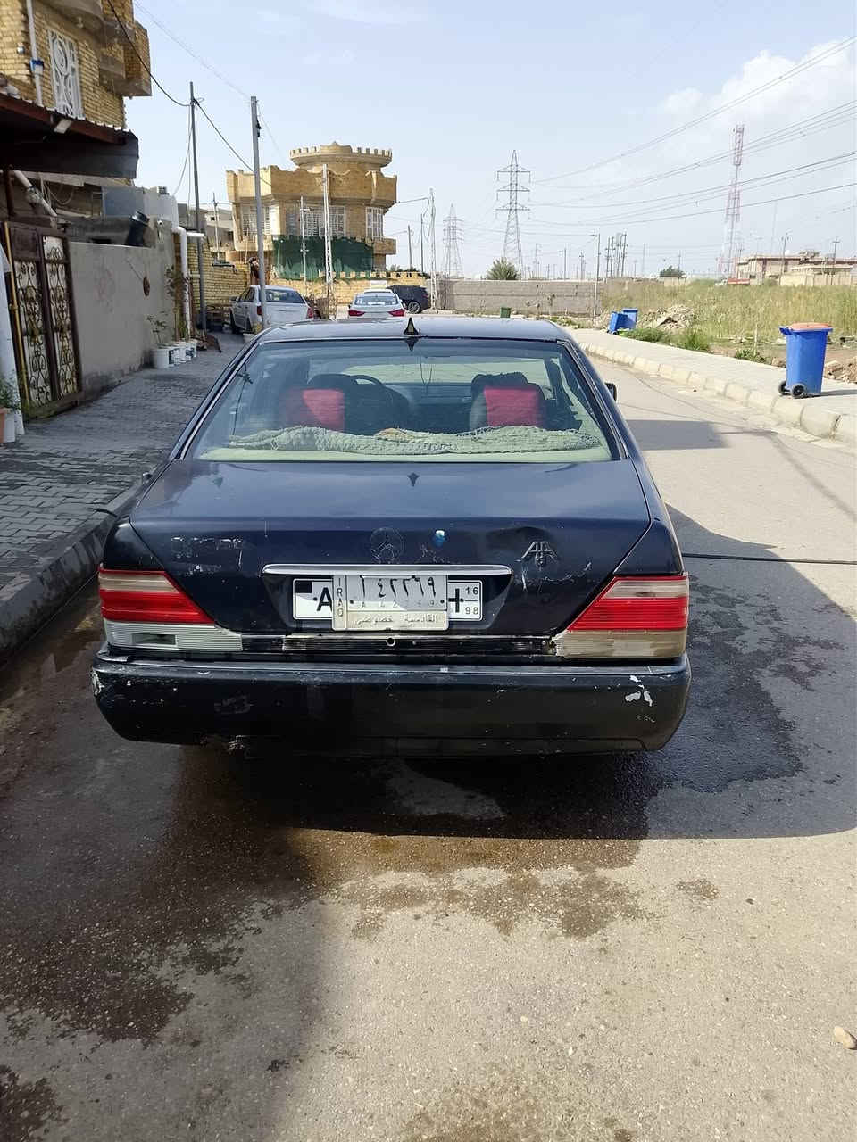 السلام عليكم سياره مرسيدس لبيع موديل ٩١ كير ومكينه ففتي بيها لستيك ولفف رقم قادسيه سنويه ٢٠٢٧ مكانها واسط كوت الفلاحين  سعرها 25 رقم الهاتف  ***********
