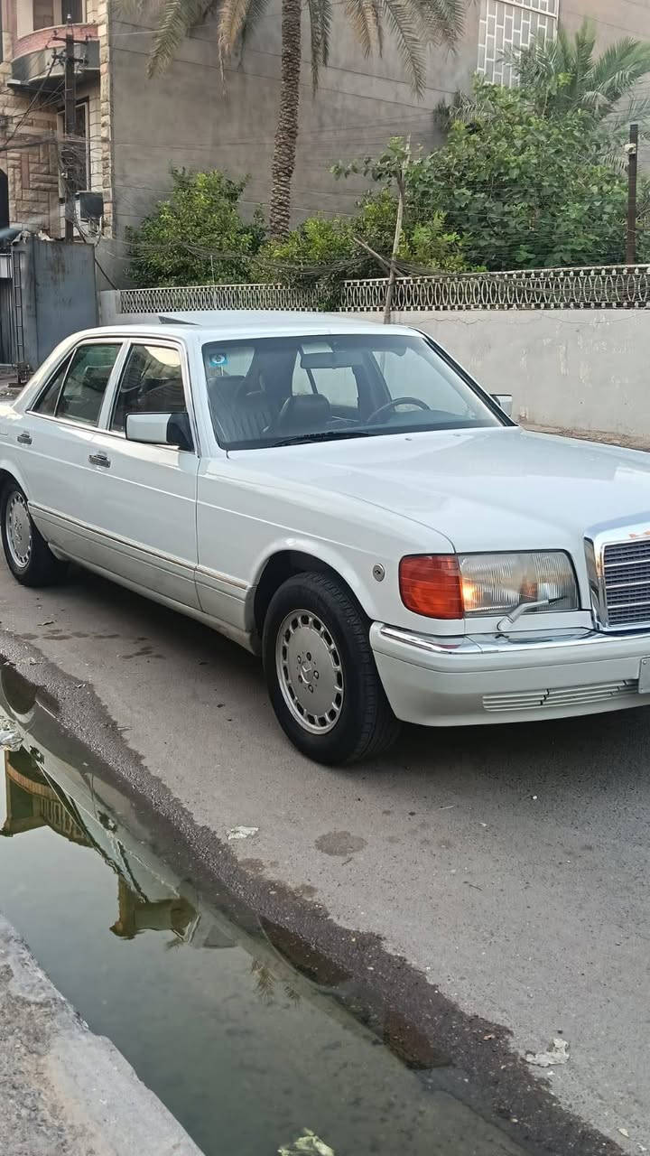 سلام عليكم لبيع سعر 145 وبيها مجال
مارسدس جامبو موديل 90 سياره خير من الله بدون ضربه سيارة جديده جدا داخل جلد ماروني سياره بردات كهرباء كشنات كهرباء  فتحت سقف تبريد ثلج 
سياره متعوب عليها وتحويل ثاني يوم وبااسمي مكان سيارة بغداد للتصال *********** بغداد, العراق

