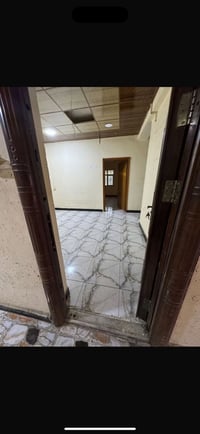 بريهه • غرفتين • ماء وكهرباء مشمولة