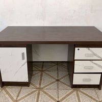 ديكور مكتب • للبيع