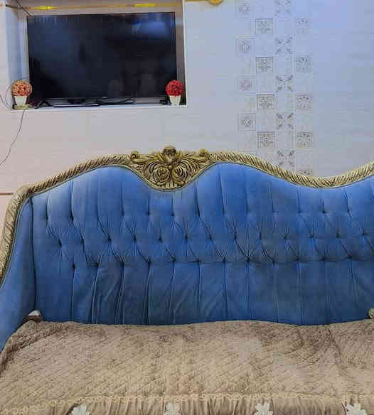 السلام عليكم. من رخصة المسؤول 
للبيع دار سكني، ملك صرف، مساحة 64متر، بناء حديث طابقين، في الكاظمية حي الحسين، السعر 260 مليون وبي مجال للاتصال على *********** بغداد
